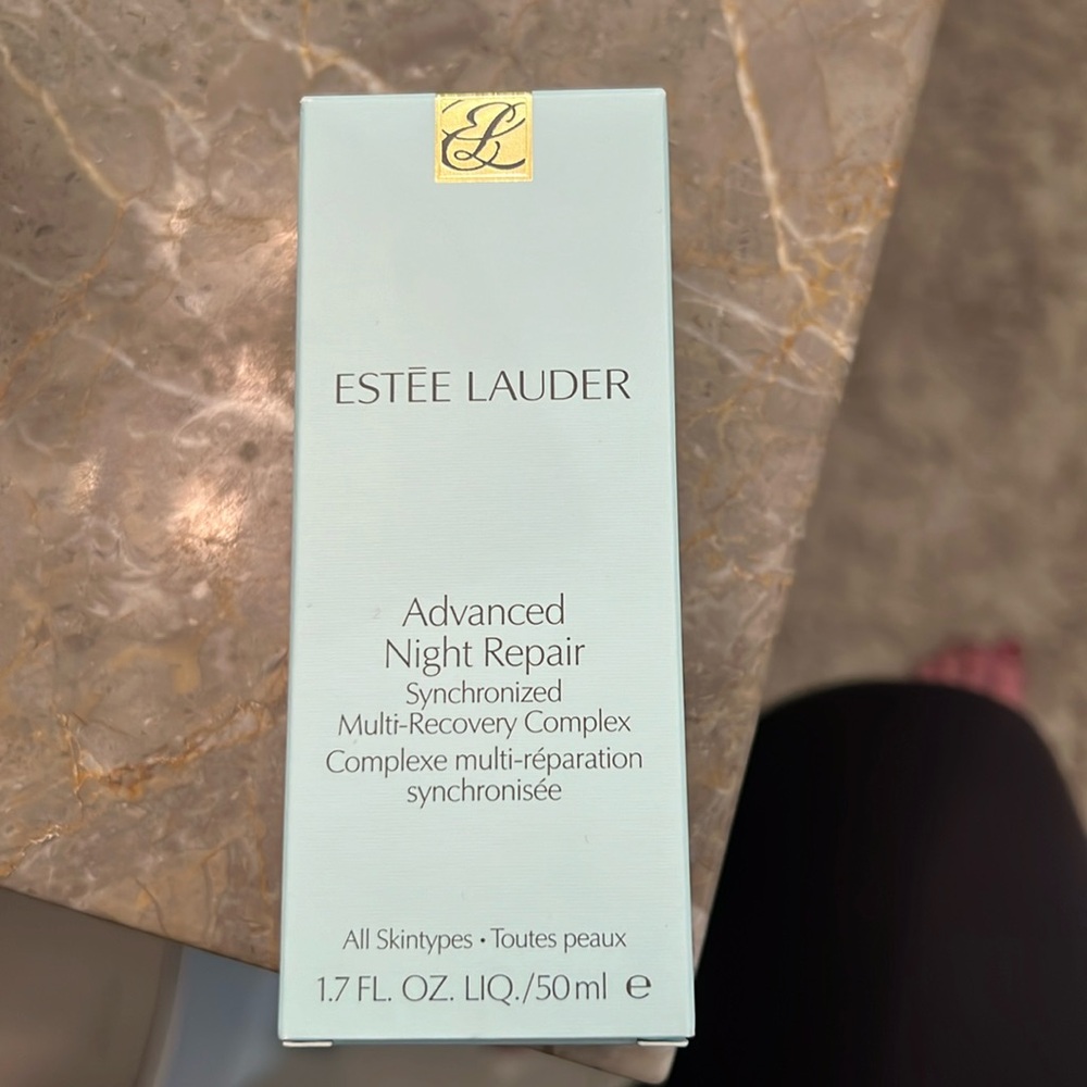 Estée Lauder advanced night repair 1.7 go oz, unopened unused